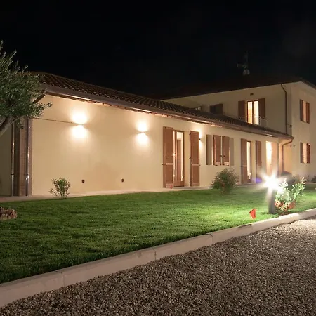 Valle Di Francesco Nyaraló